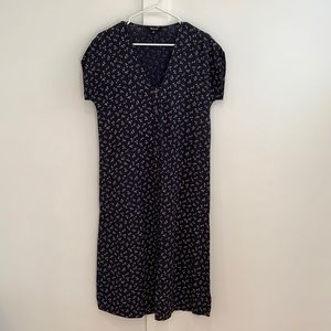 Size XXS; Madewell Midi Dress in Floral Navy